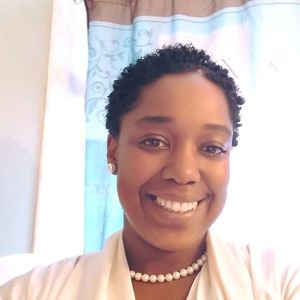 Meet your Posher, Ebony